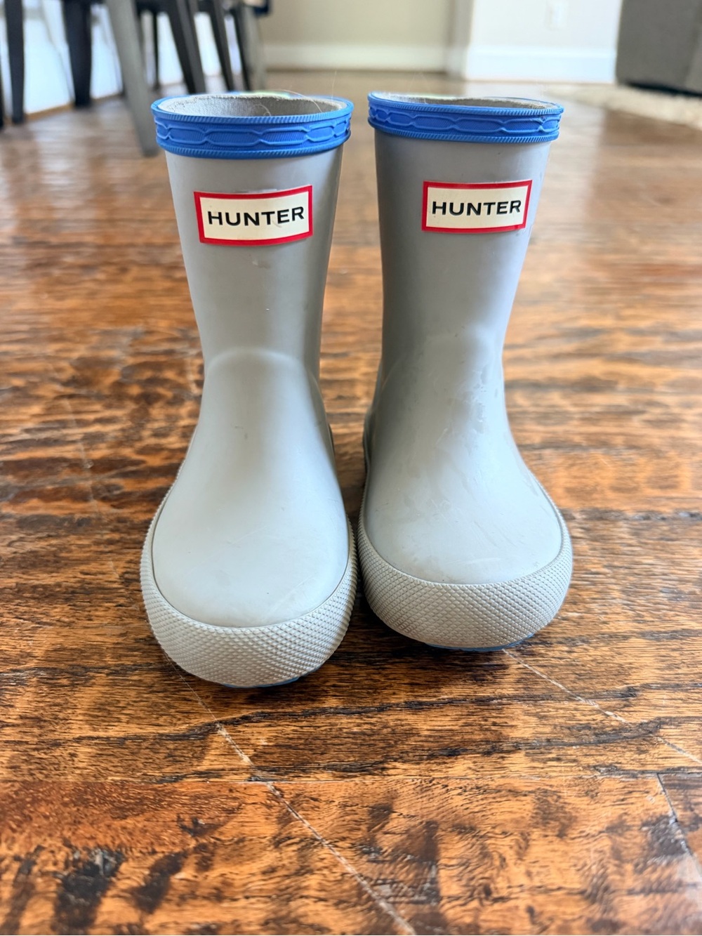 Hunter Kids Light Gray Rain Boots with Blue Trim